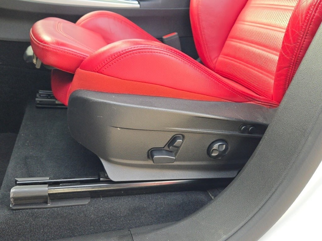 2022 ALFA ROMEO STELVIO - Image 23