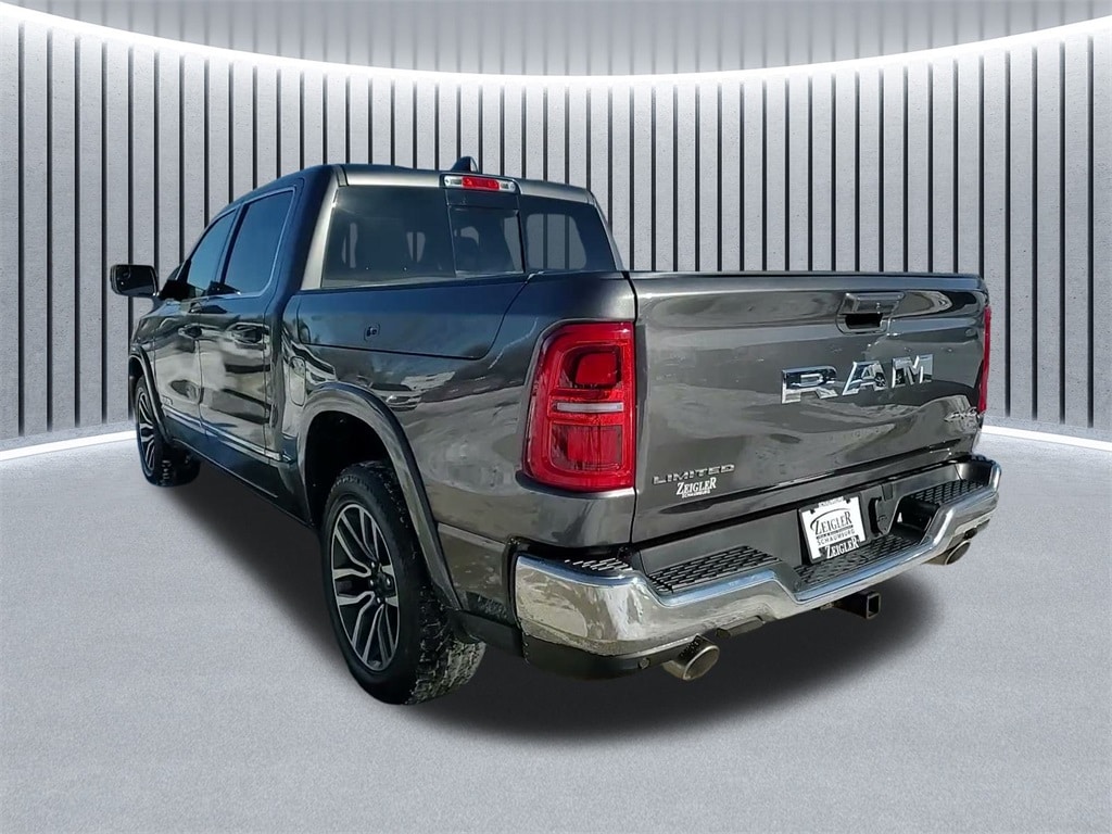 2025 RAM 1500 - Image 14