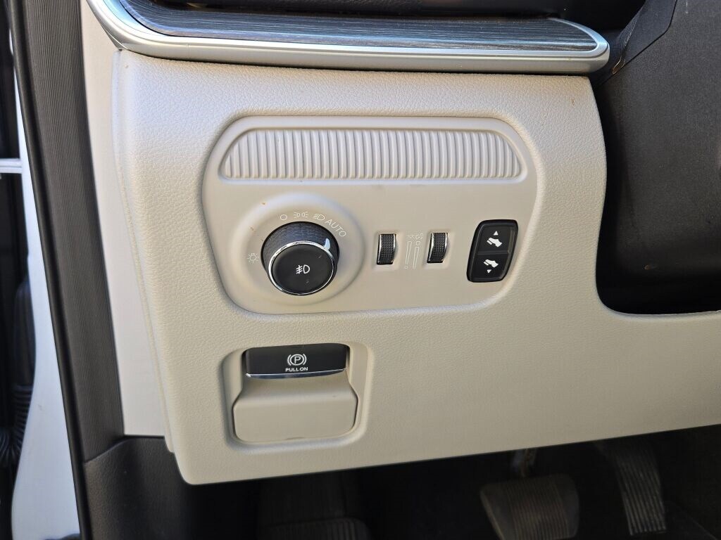 2024 JEEP WAGONEER - Image 29