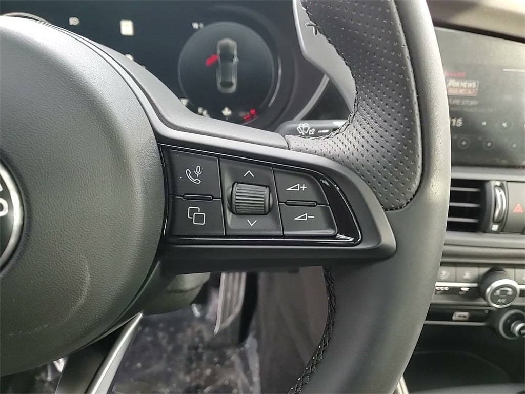 2024 ALFA ROMEO GIULIA (952) - Image 32