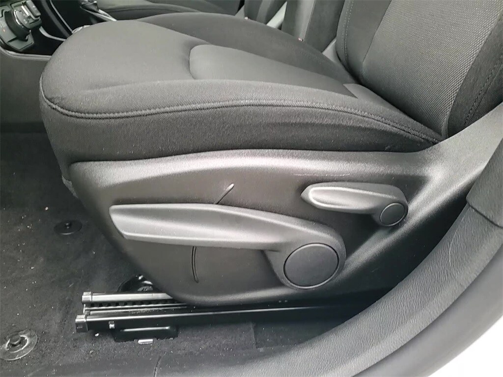 2023 JEEP RENEGADE - Image 12