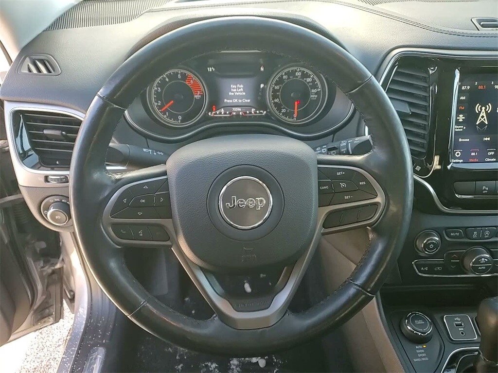 2019 JEEP CHEROKEE - Image 26