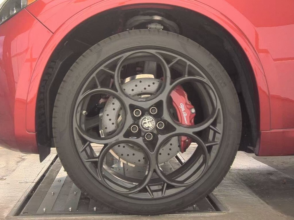 2024 ALFA ROMEO STELVIO - Image 6