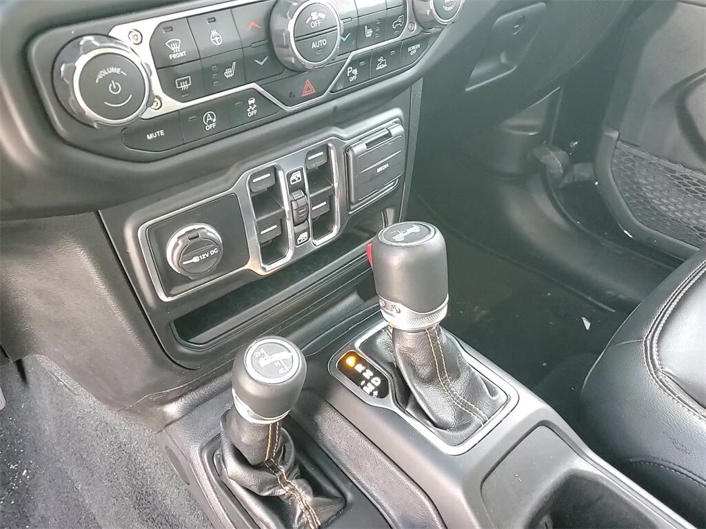 2022 JEEP WRANGLER - Image 17
