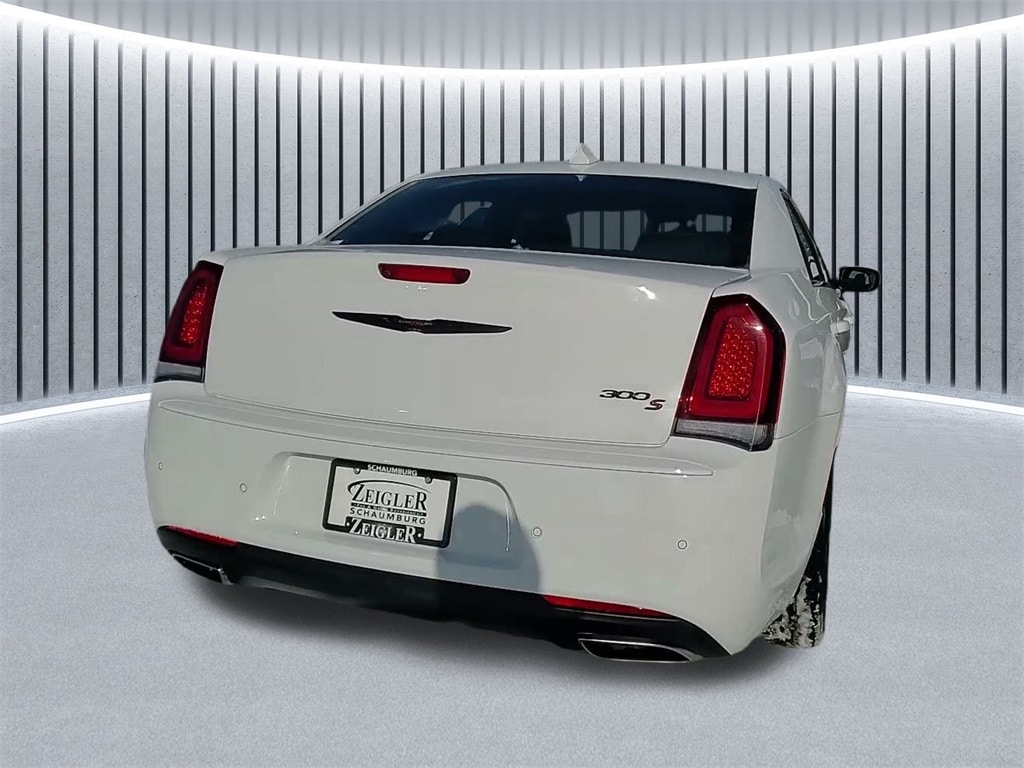 2023 CHRYSLER 300 - Image 9