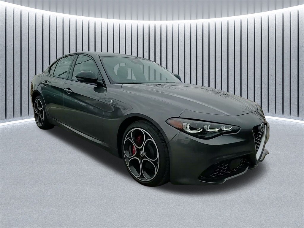 2024 ALFA ROMEO GIULIA (952) - Image 1