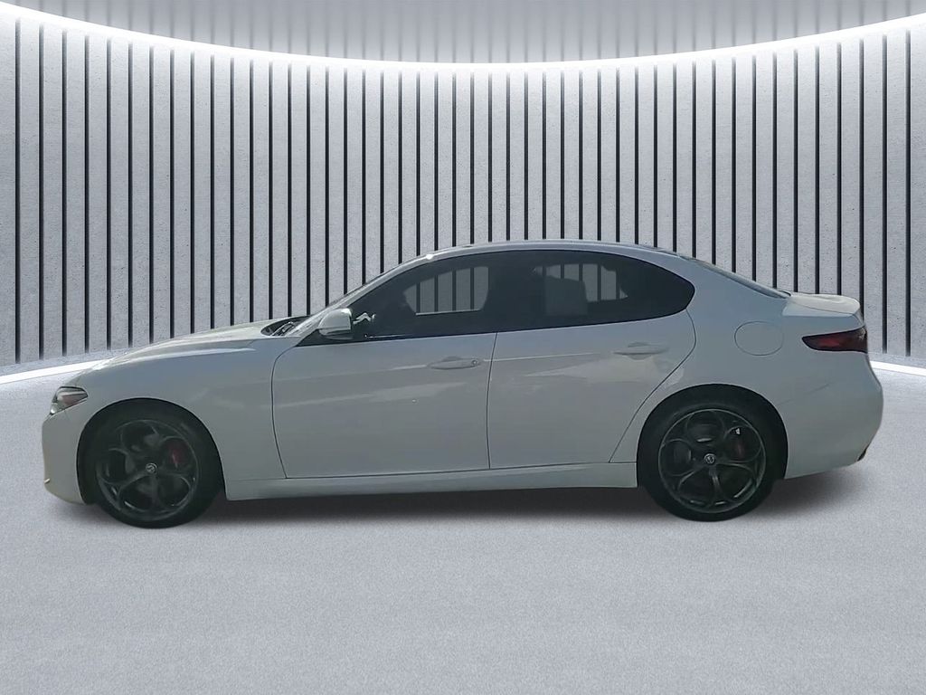 2019 ALFA ROMEO GIULIA (952) - Image 18