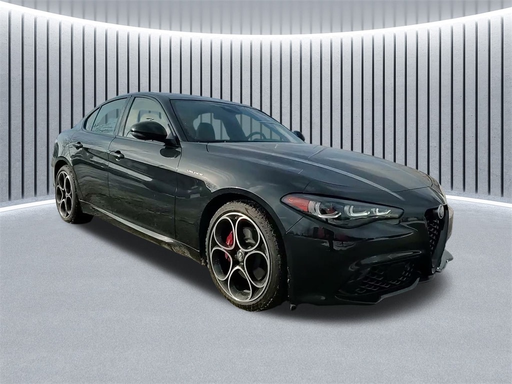 2024 ALFA ROMEO GIULIA (952) - Image 2