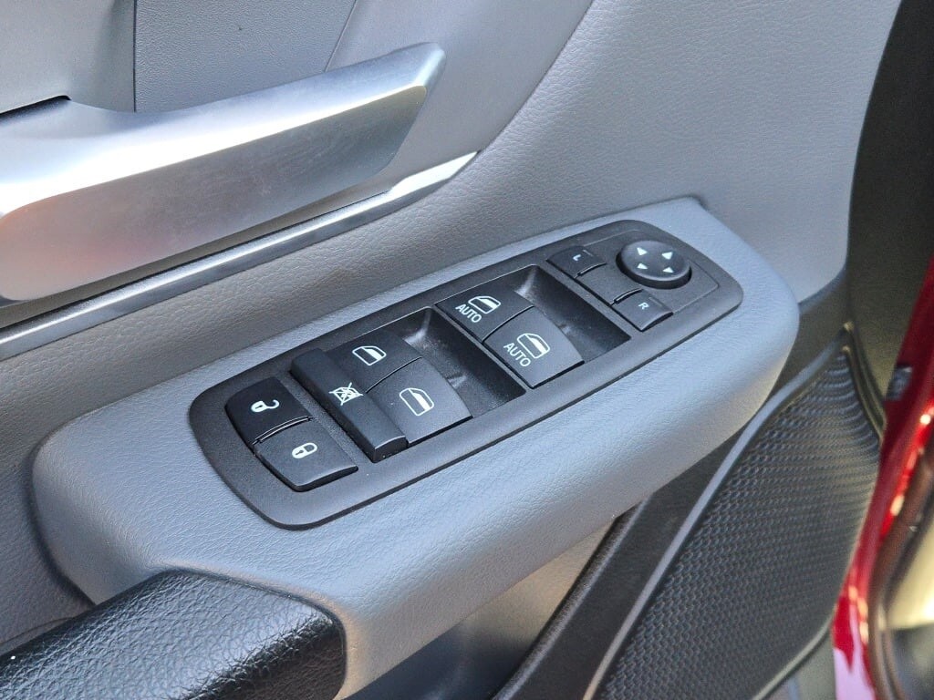 2022 RAM 1500 - Image 21