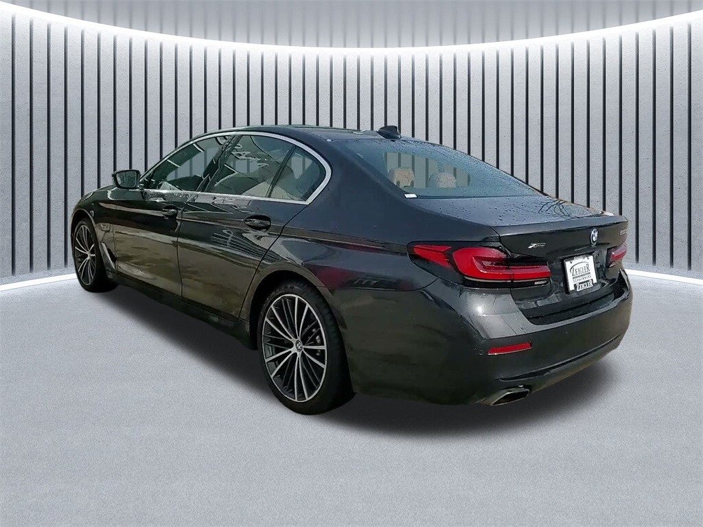 2023 BMW 530E - Image 14
