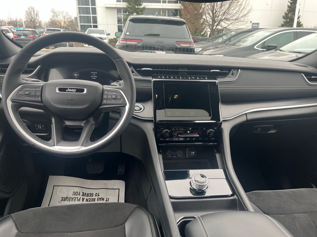 2023 JEEP GRAND CHEROKEE - Image 7