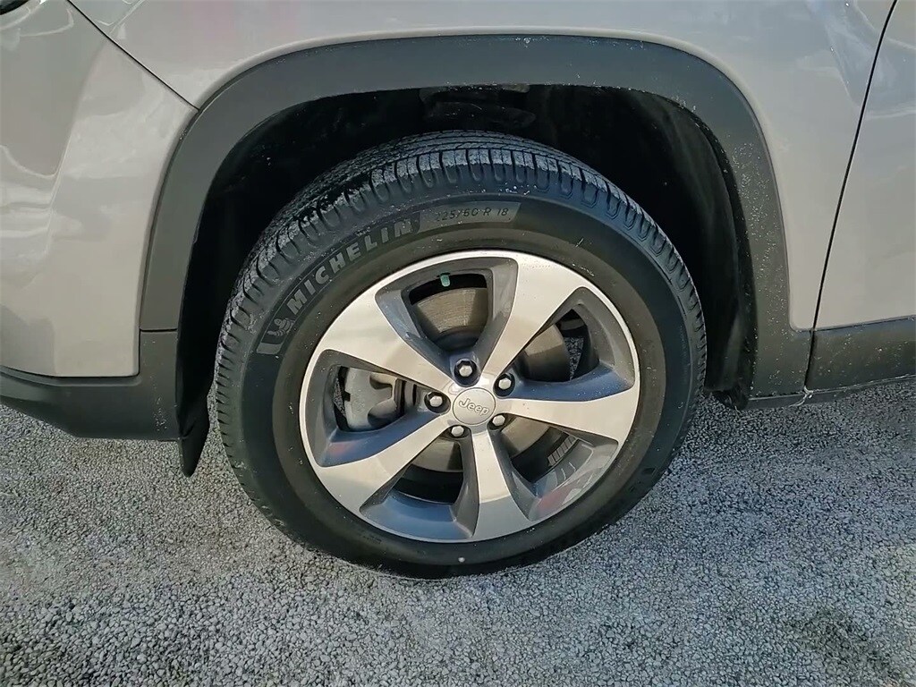 2019 JEEP CHEROKEE - Image 18