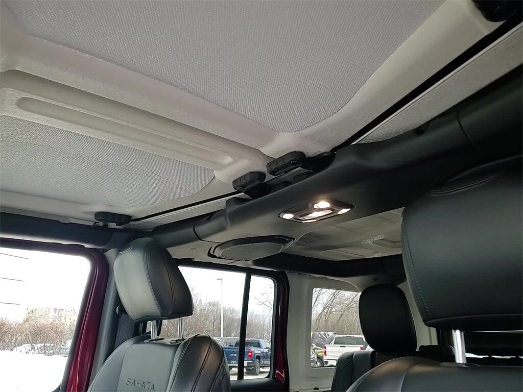 2022 JEEP WRANGLER - Image 21