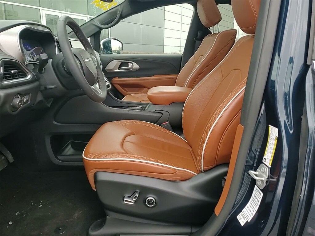 2024 CHRYSLER PACIFICA - Image 23