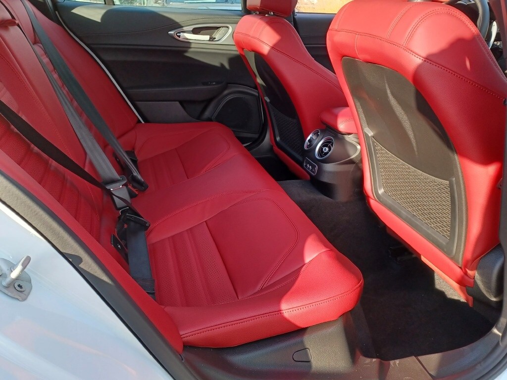 2024 ALFA ROMEO GIULIA (952) - Image 6