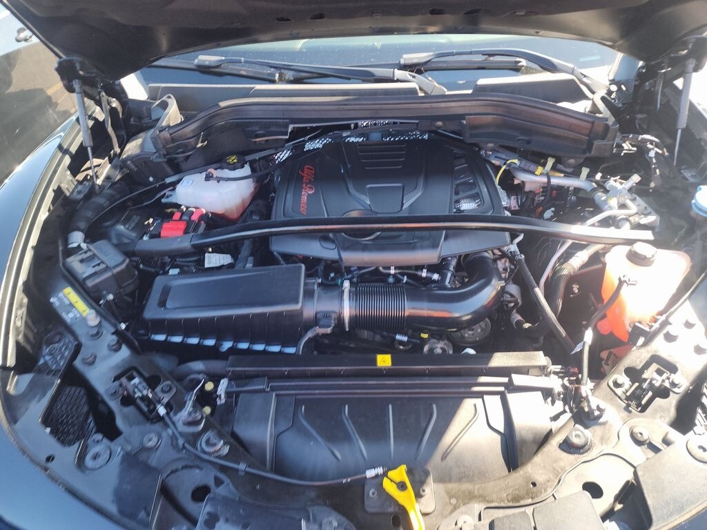 2024 ALFA ROMEO STELVIO - Image 5