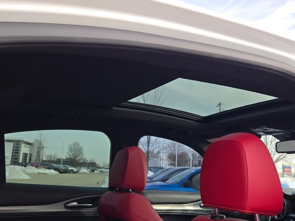 2022 ALFA ROMEO STELVIO - Image 10