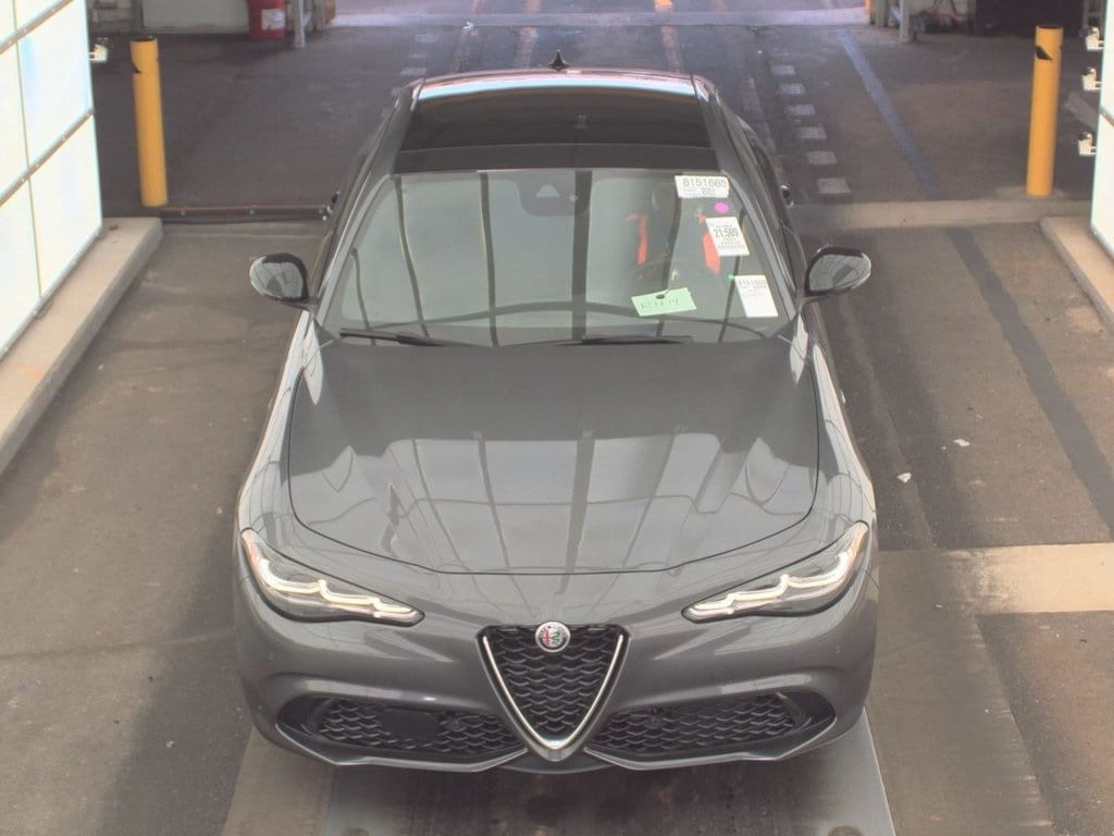 2024 ALFA ROMEO GIULIA (952) - Image 3