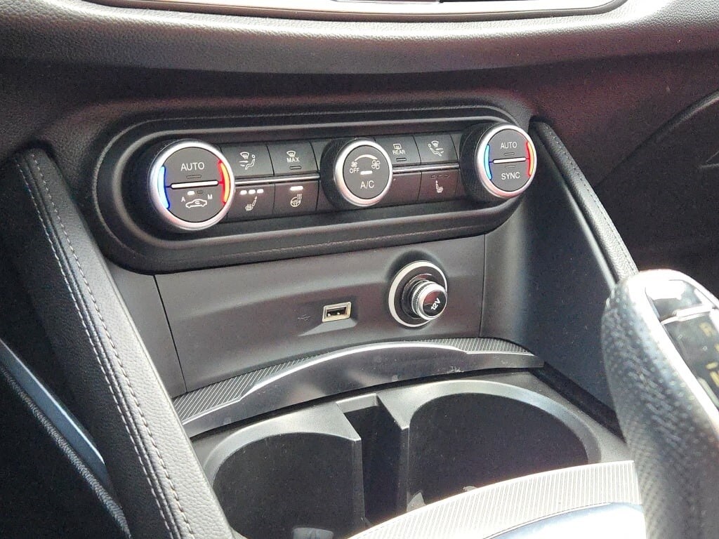 2022 ALFA ROMEO STELVIO - Image 27