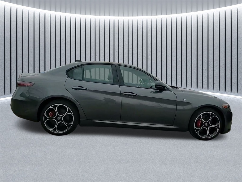 2024 ALFA ROMEO GIULIA (952) - Image 5