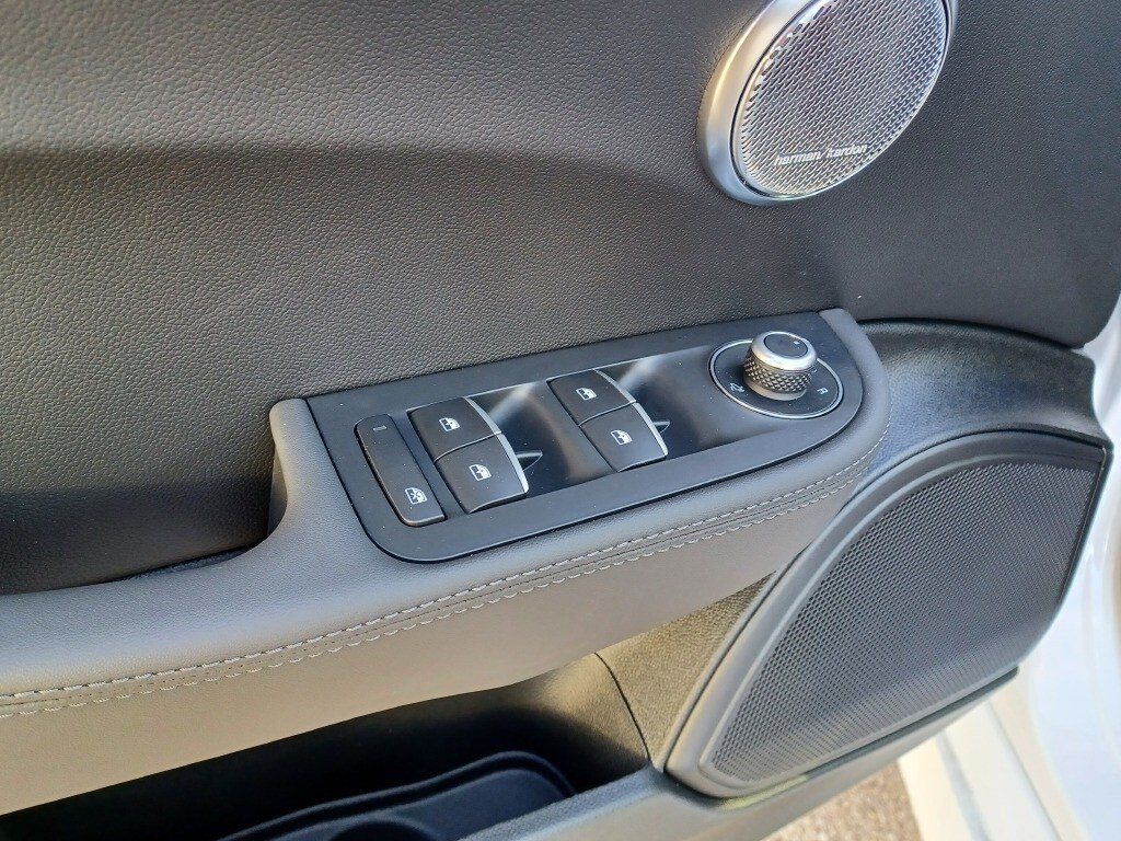 2024 ALFA ROMEO GIULIA (952) - Image 14