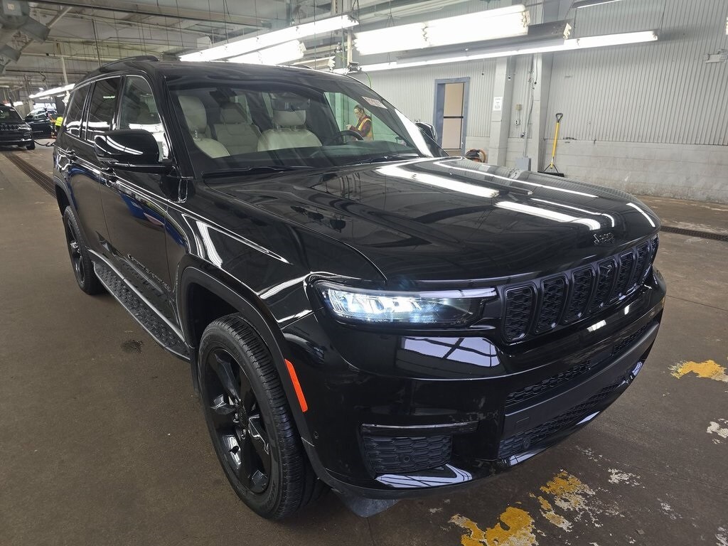 2025 JEEP GRAND CHEROKEE L - Image 1