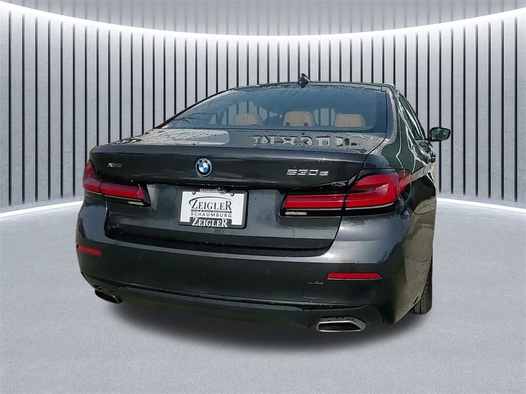 2023 BMW 530E - Image 11