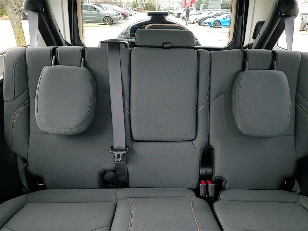 2025 JEEP WRANGLER - Image 33