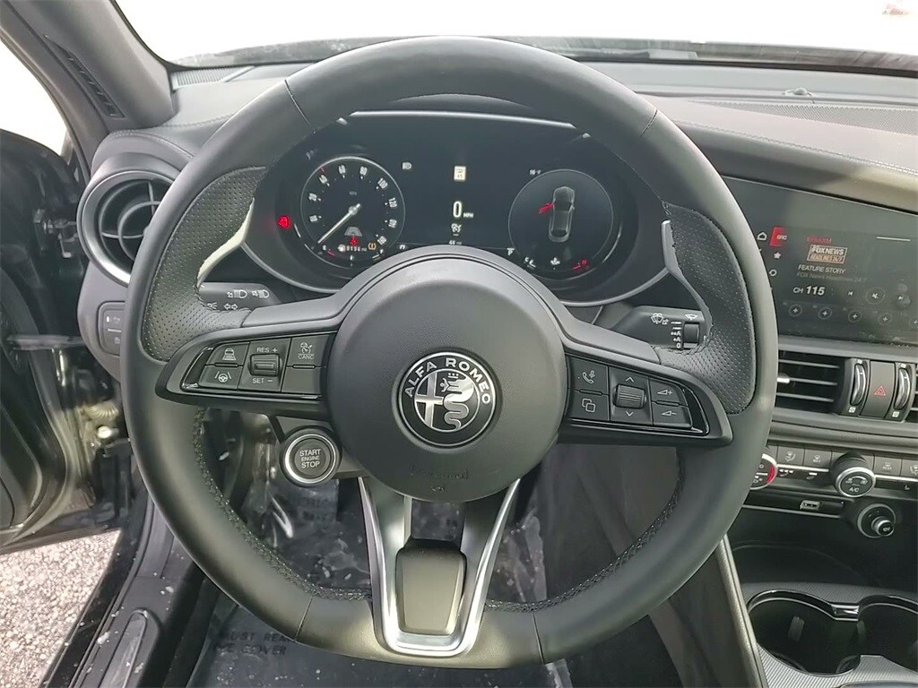 2024 ALFA ROMEO GIULIA (952) - Image 30