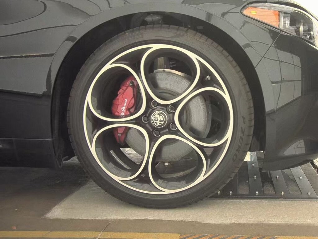 2024 ALFA ROMEO GIULIA (952) - Image 5