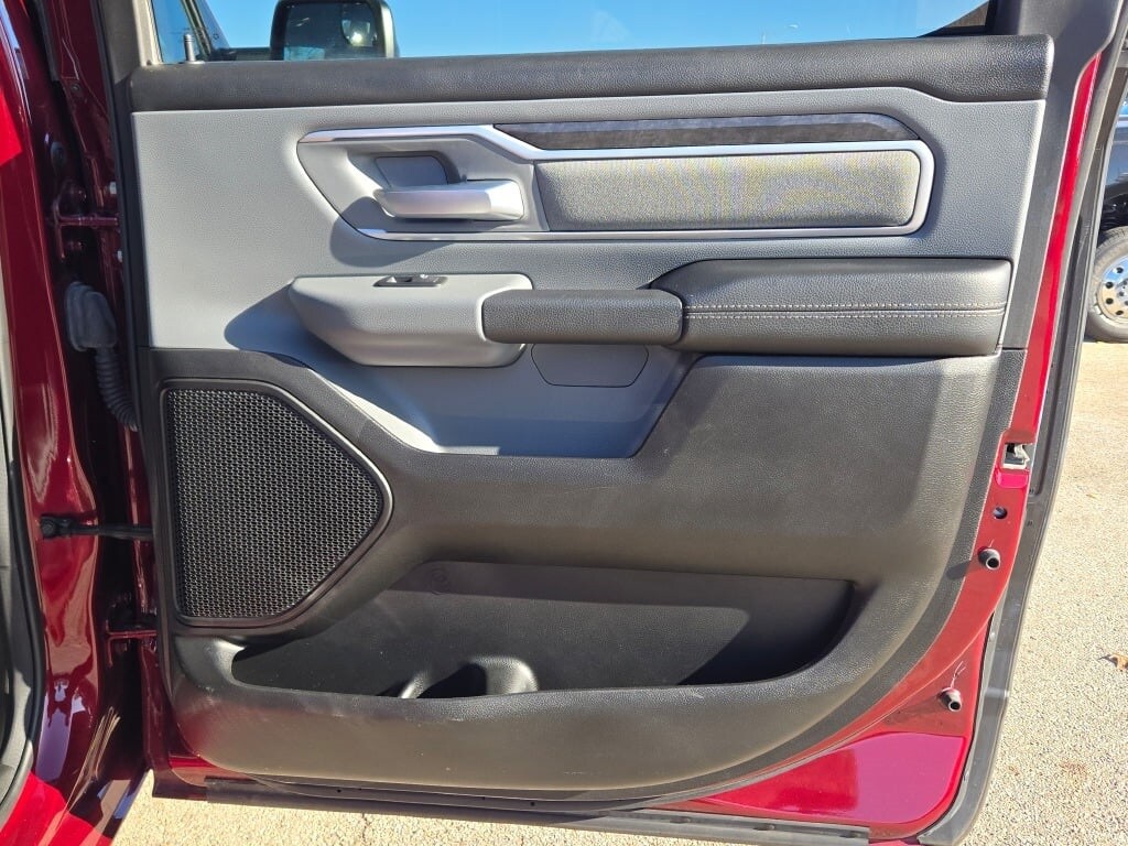 2022 RAM 1500 - Image 11