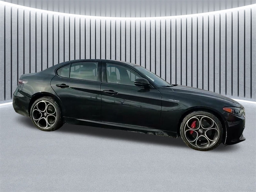 2024 ALFA ROMEO GIULIA (952) - Image 5