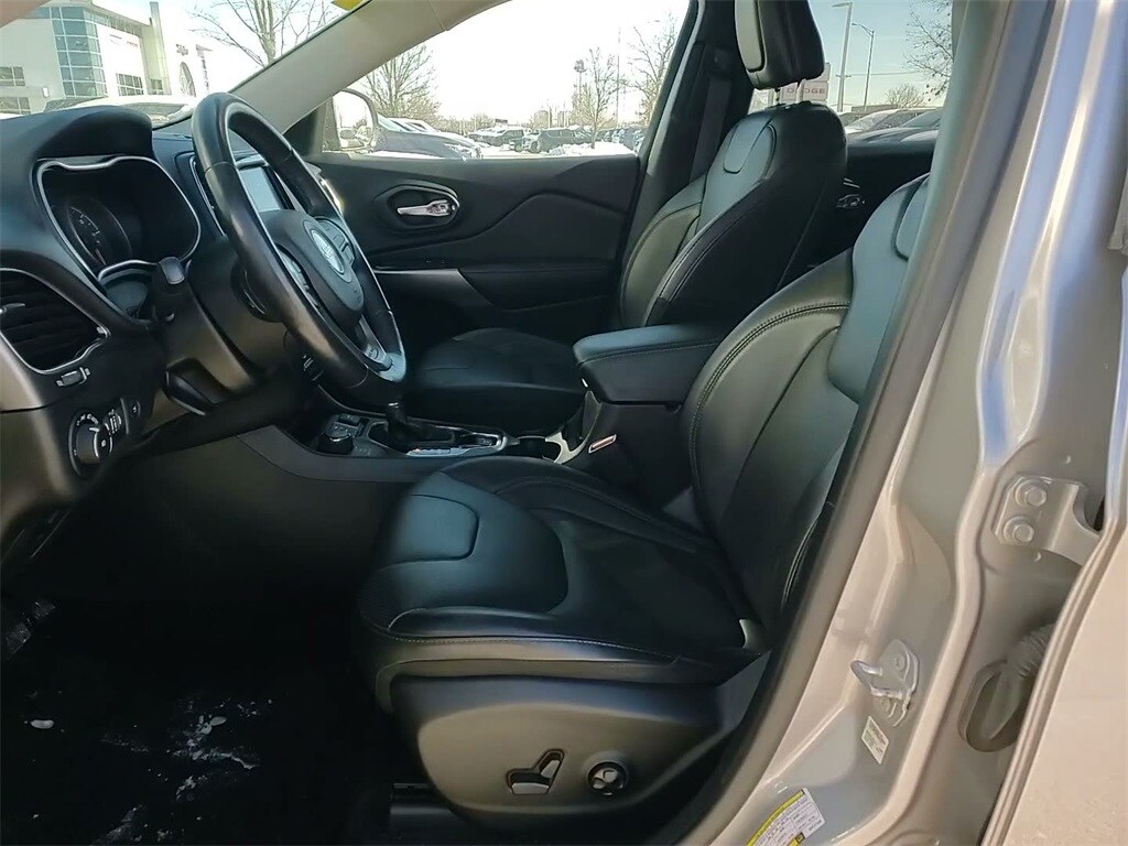 2019 JEEP CHEROKEE - Image 24