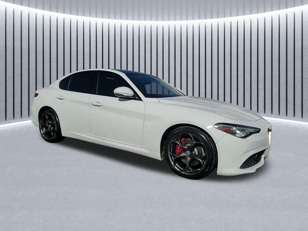 2019 ALFA ROMEO GIULIA (952) - Image 2