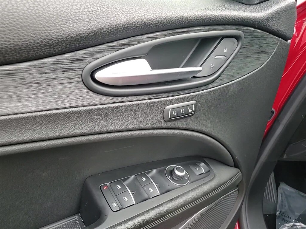 2020 ALFA ROMEO STELVIO - Image 10
