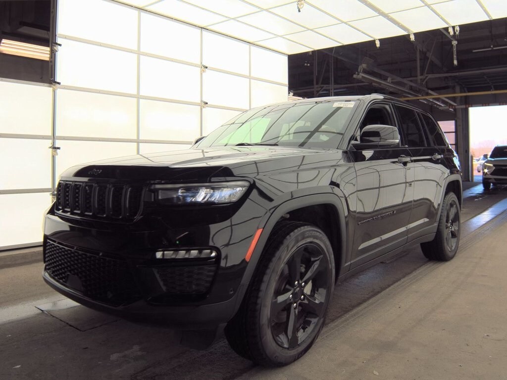 2024 JEEP GRAND CHEROKEE - Image 3