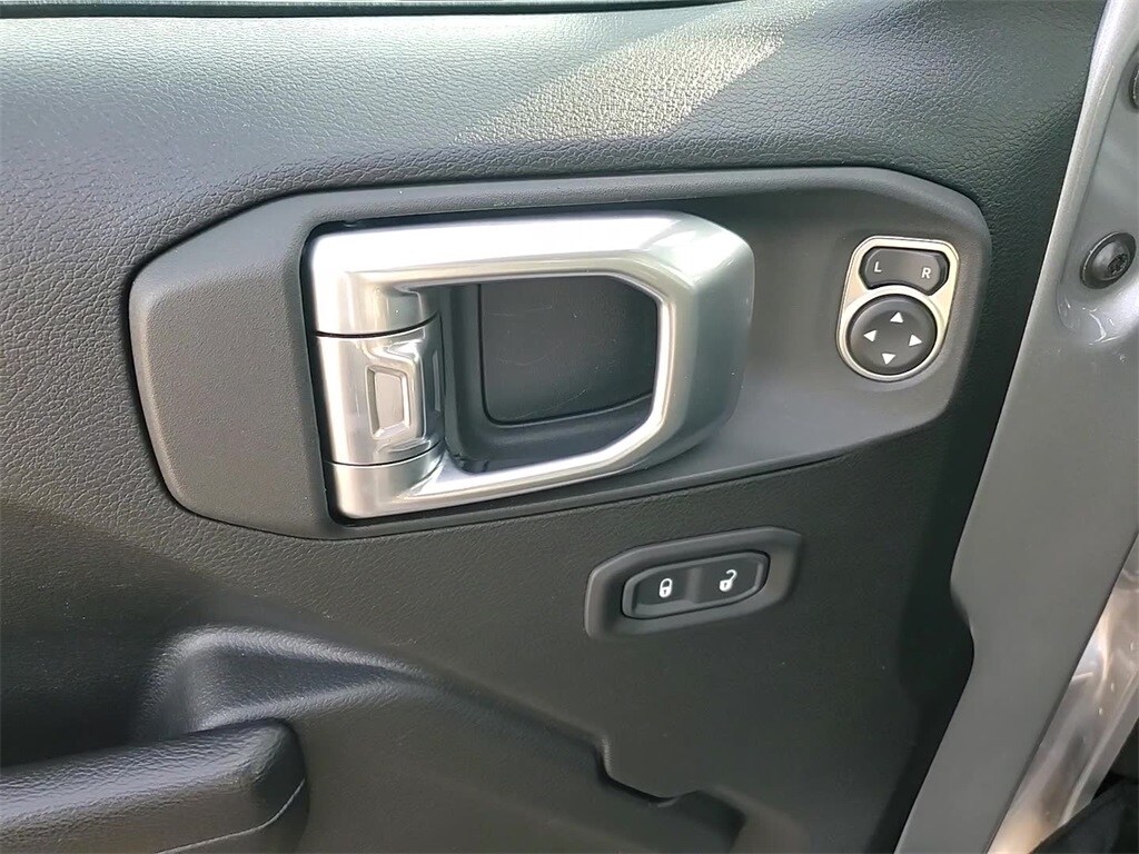 2021 JEEP WRANGLER - Image 10