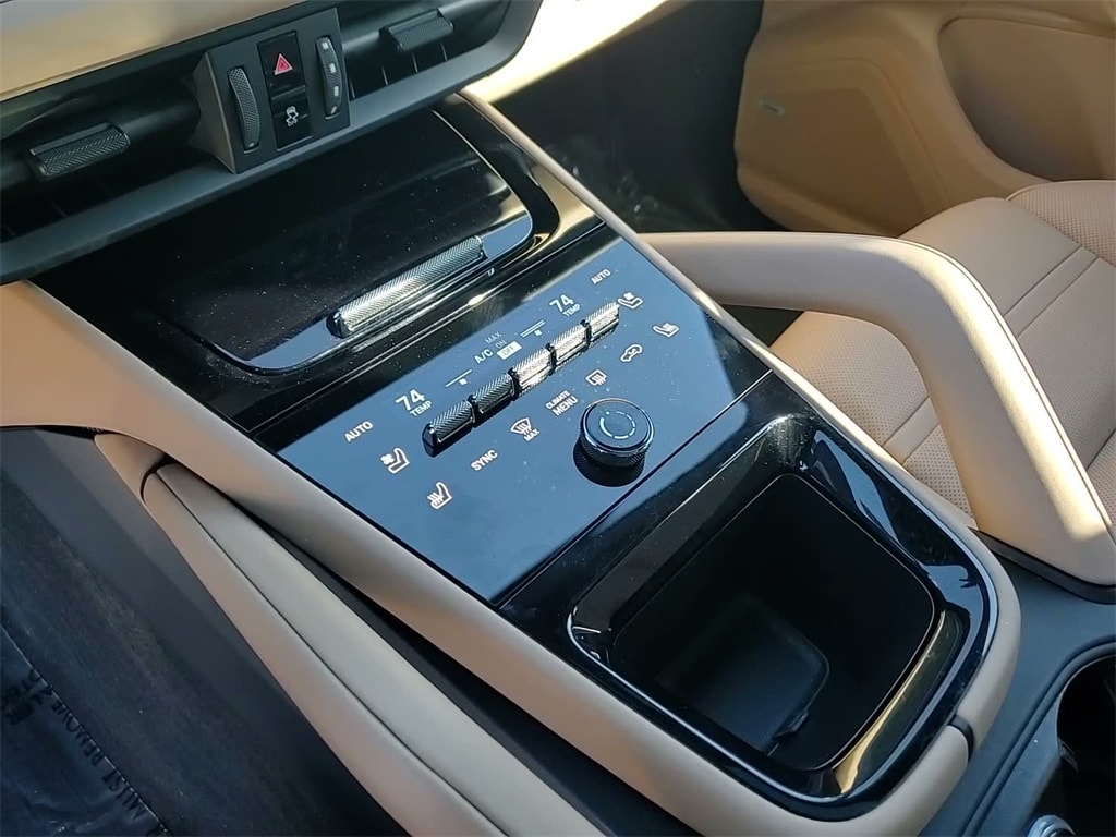 2024 PORSCHE CAYENNE - Image 32