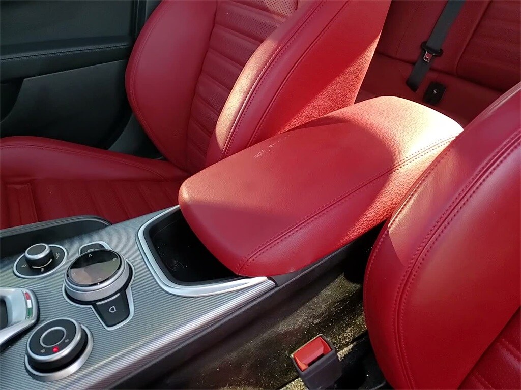 2023 ALFA ROMEO GIULIA (952) - Image 29