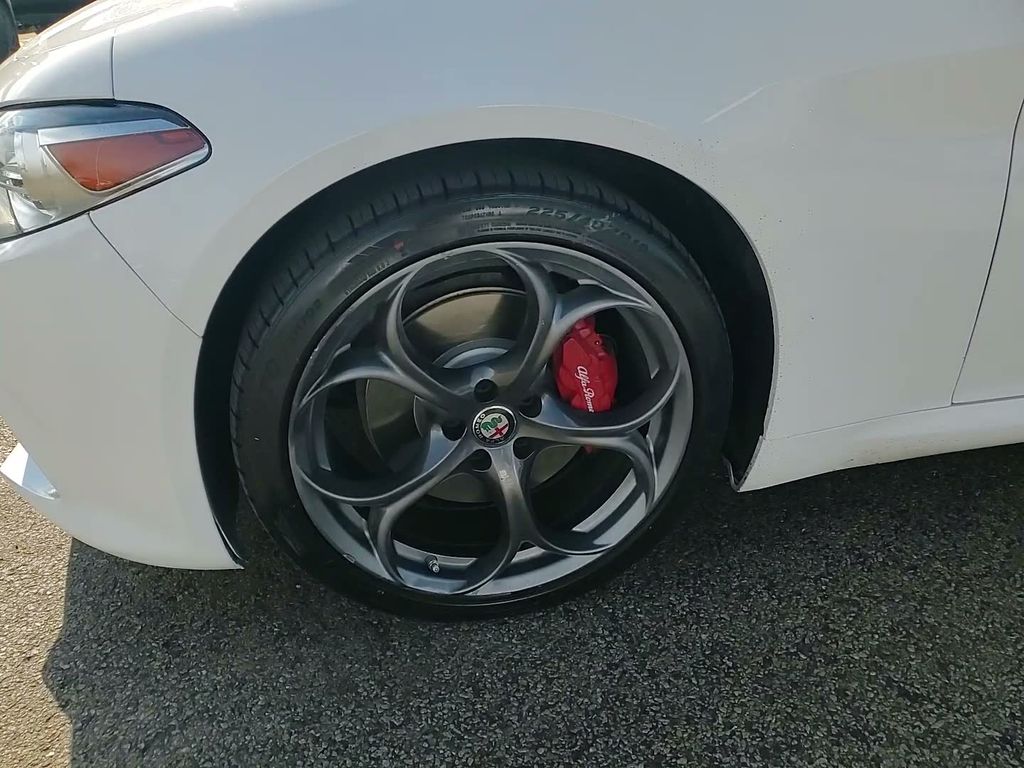 2019 ALFA ROMEO GIULIA (952) - Image 21