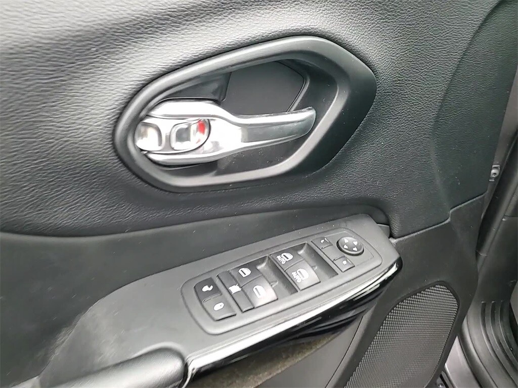 2021 JEEP CHEROKEE - Image 10