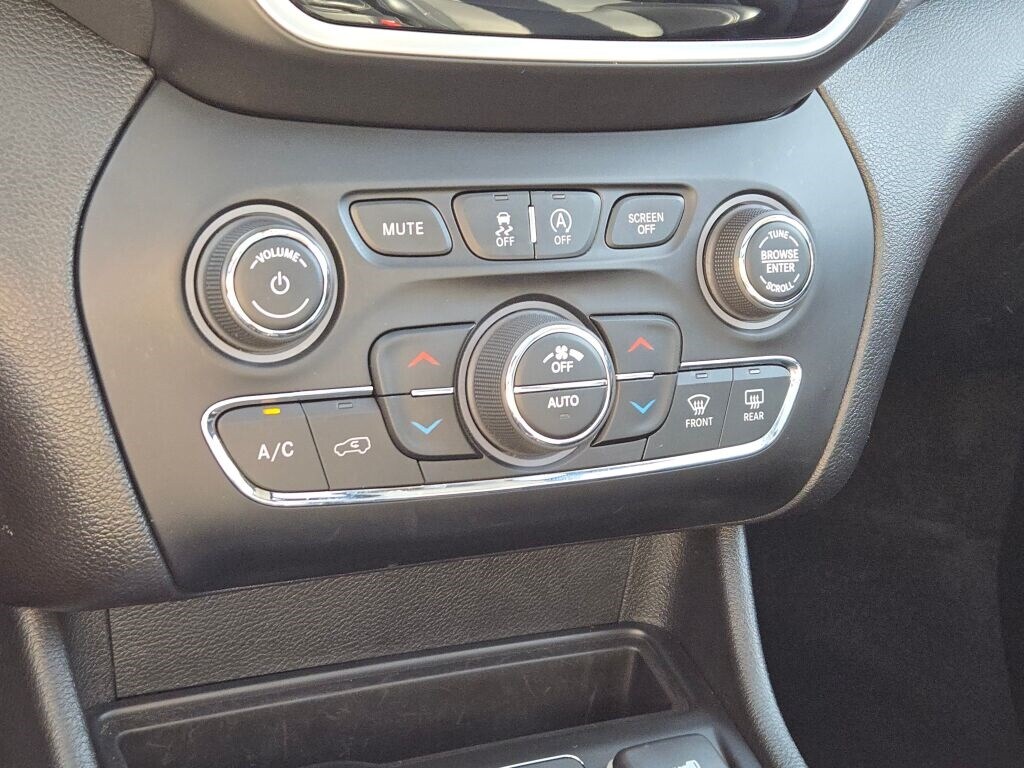 2022 JEEP CHEROKEE - Image 28