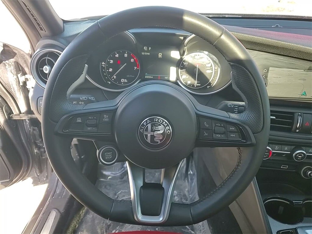 2023 ALFA ROMEO GIULIA (952) - Image 23