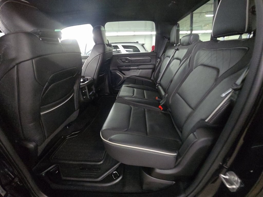 2025 RAM 1500 - Image 8