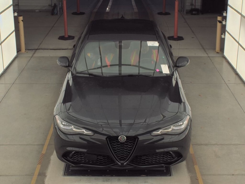 2024 ALFA ROMEO GIULIA (952) - Image 4