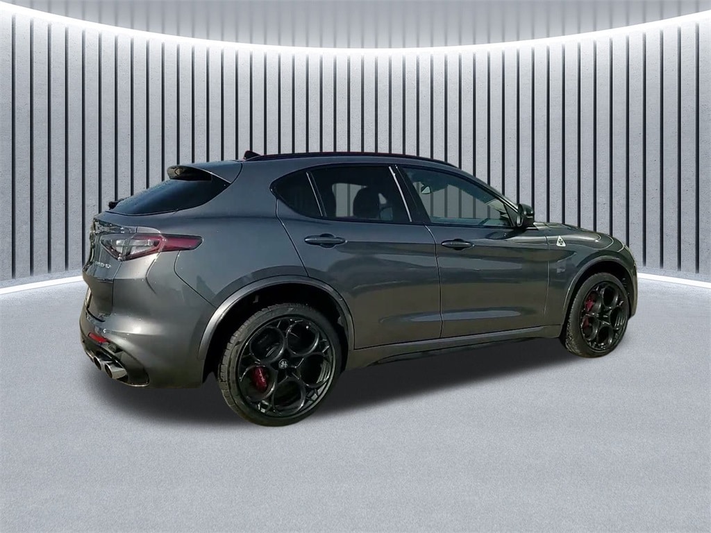 2024 ALFA ROMEO STELVIO - Image 7