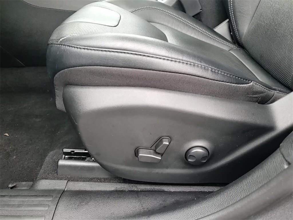 2022 JEEP CHEROKEE - Image 12