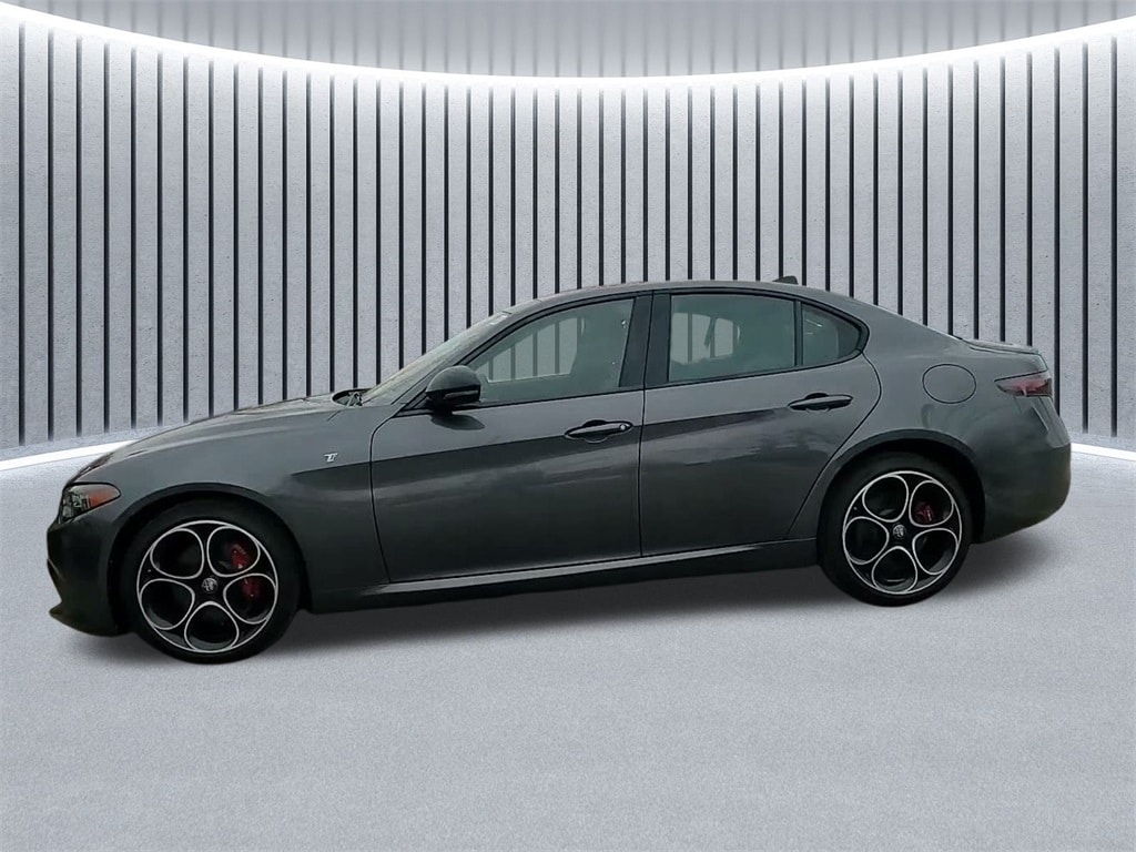 2024 ALFA ROMEO GIULIA (952) - Image 15