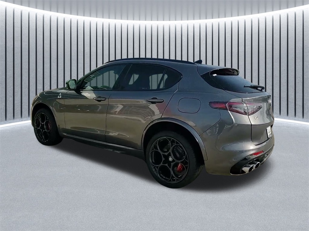 2024 ALFA ROMEO STELVIO - Image 12
