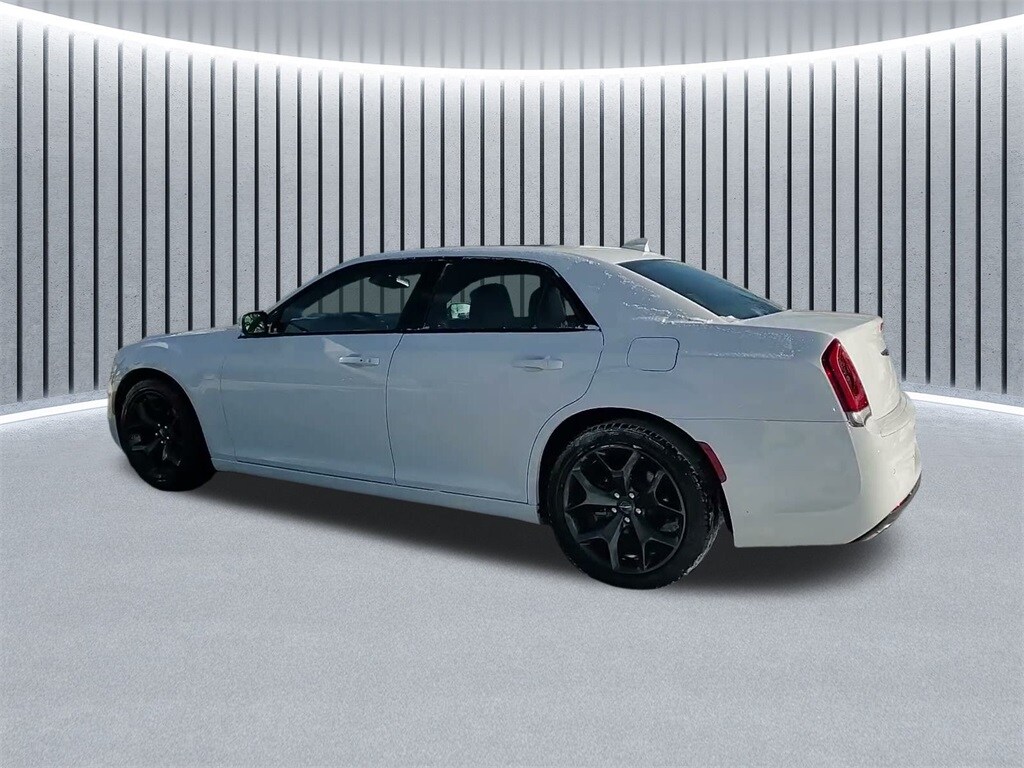2023 CHRYSLER 300 - Image 14